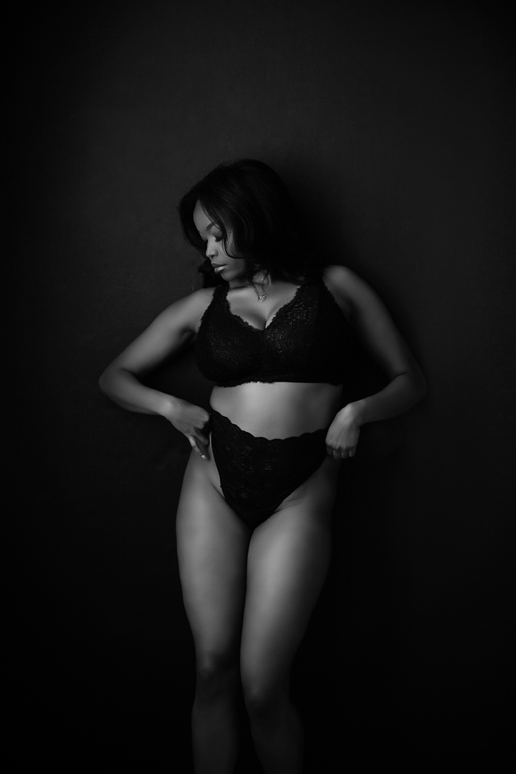 standing pose ideas from maryland boudoir photographer